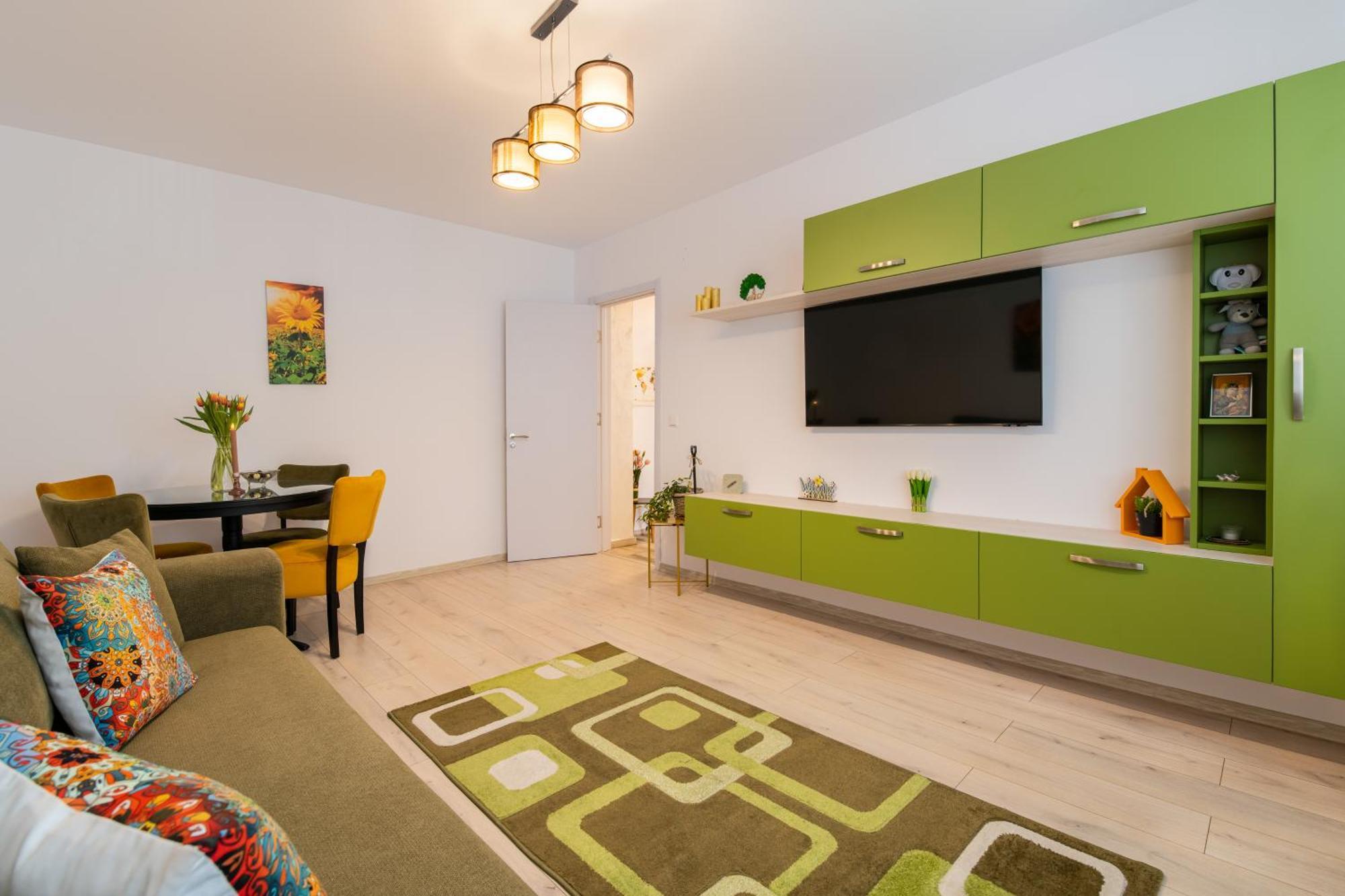 Springhome - Cozy Apartment With Balcony & Parking Брашов Экстерьер фото